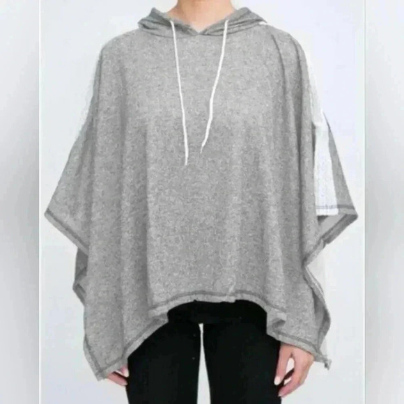 New with Tags! Poncho Rag NYC with Hood One Size - Picture 2 of 4